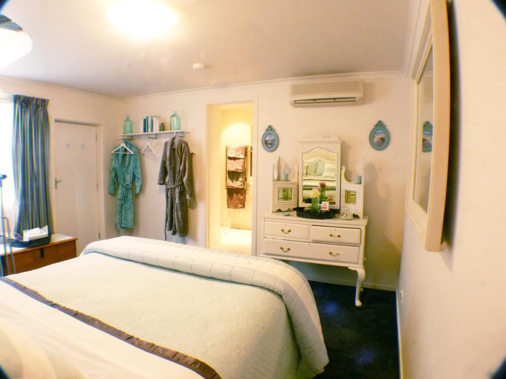 Arts Content Harbour View Apartment Macandrew Bay Bagian luar foto