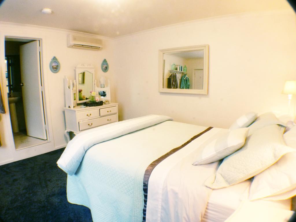 Arts Content Harbour View Apartment Macandrew Bay Bagian luar foto